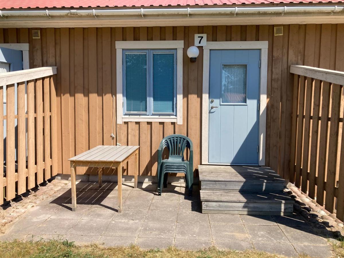 Gaestgard Christiansund Hotel Екеро Екстериор снимка