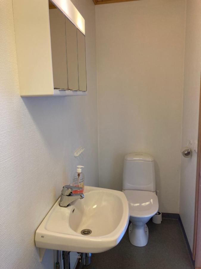 Gaestgard Christiansund Hotel Екеро Екстериор снимка