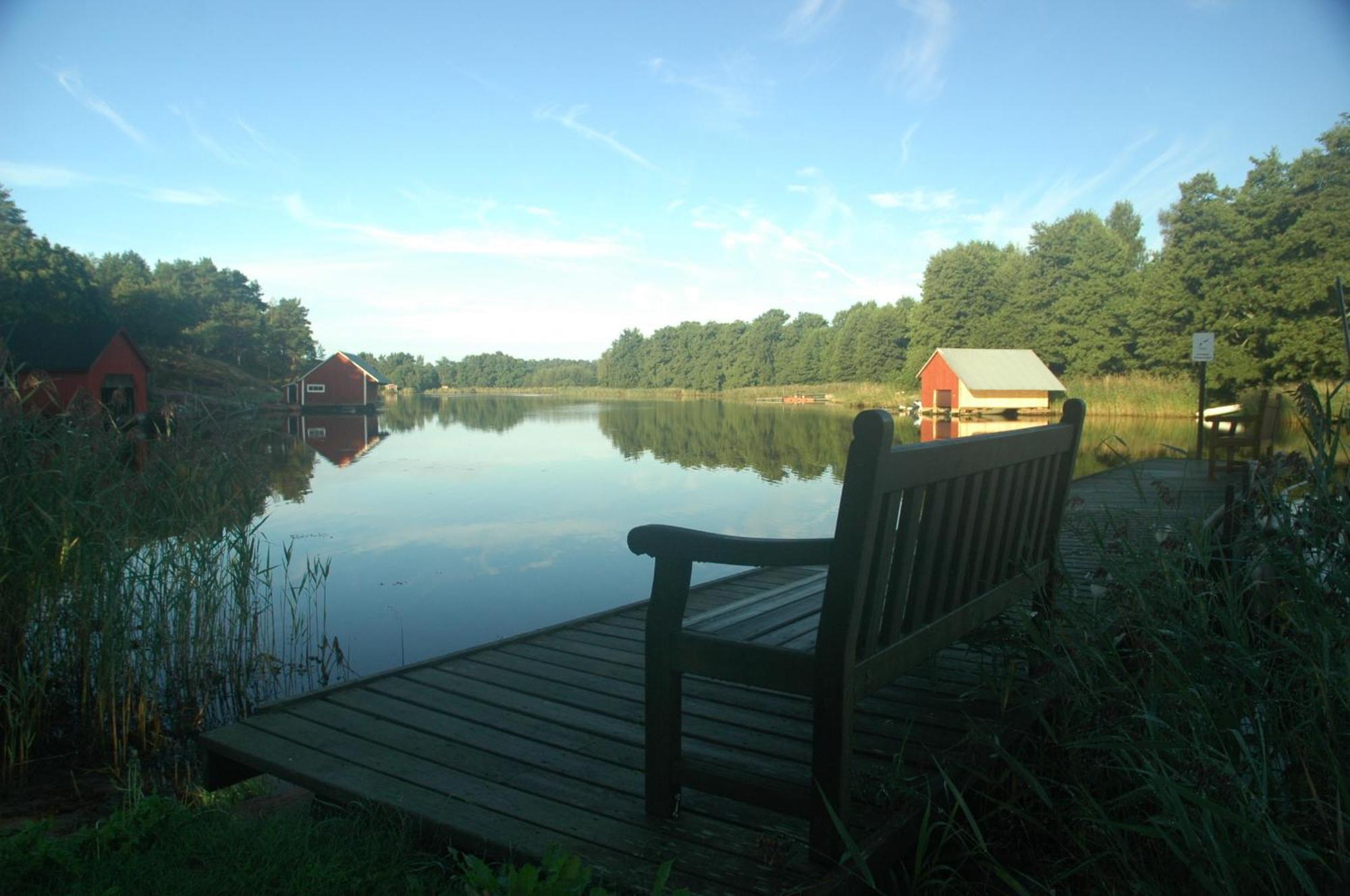 Gaestgard Christiansund Hotel Екеро Екстериор снимка