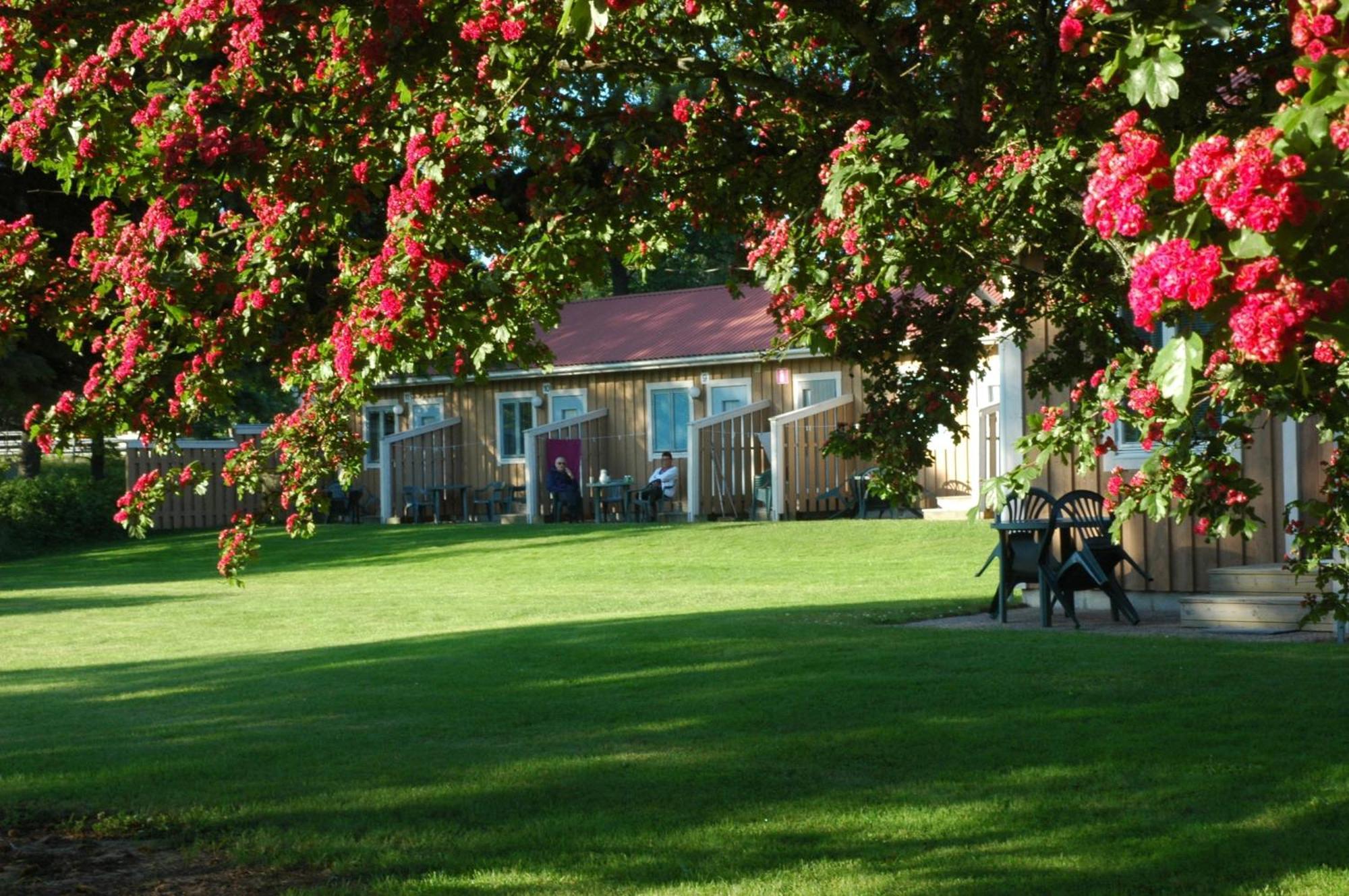 Gaestgard Christiansund Hotel Екеро Екстериор снимка