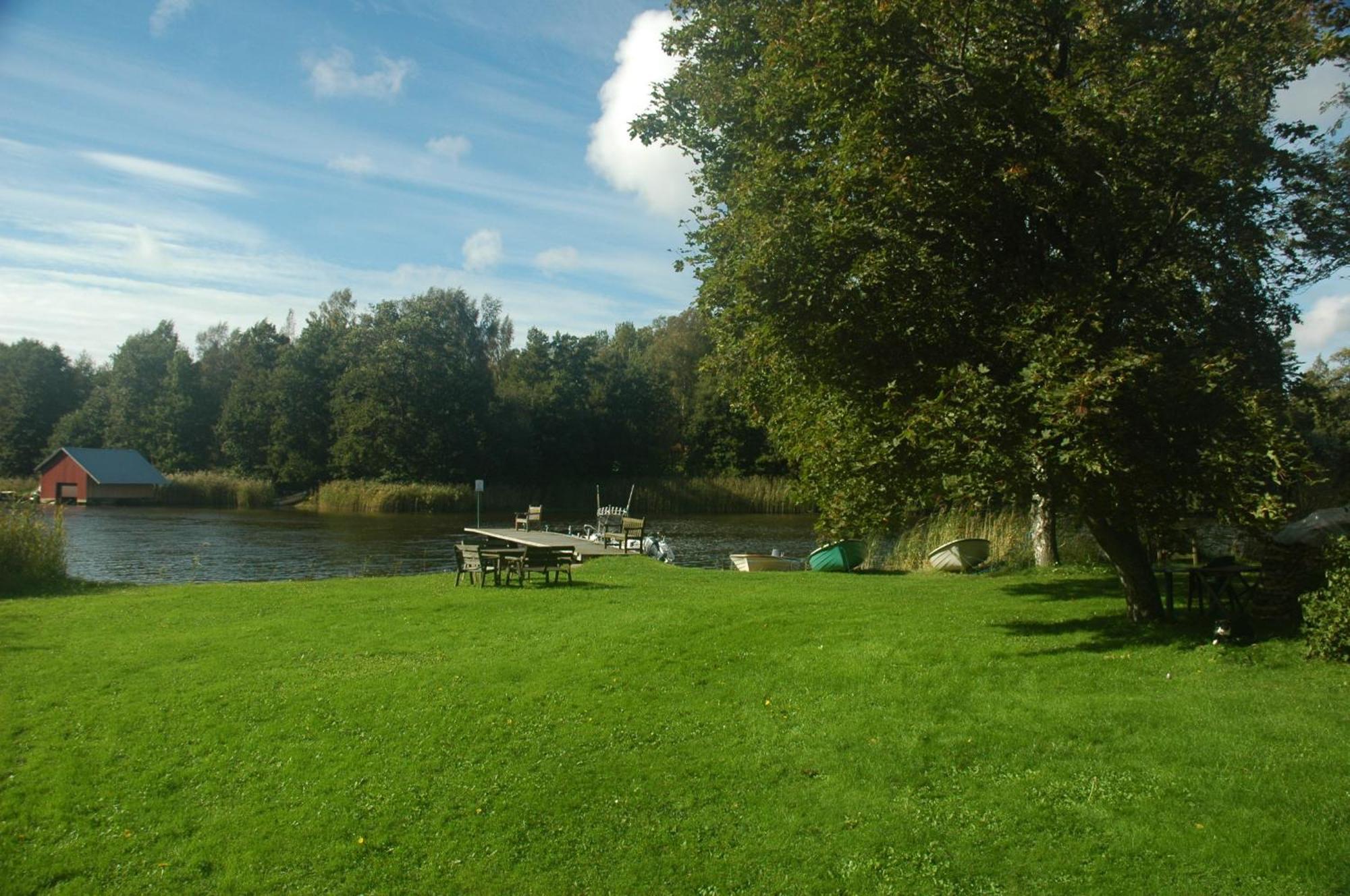 Gaestgard Christiansund Hotel Екеро Екстериор снимка