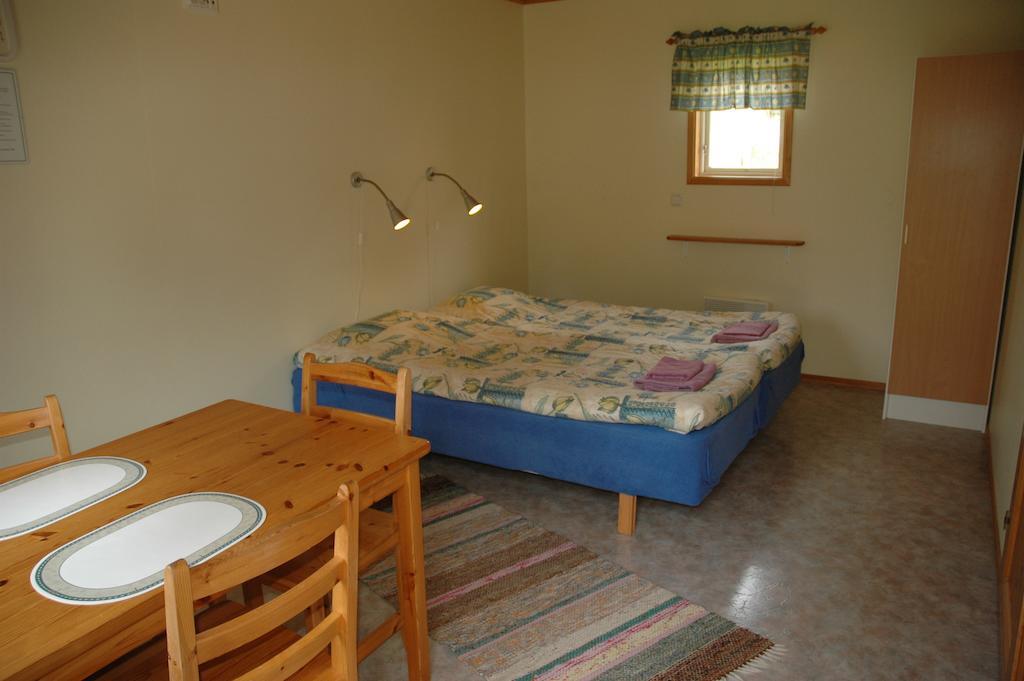 Gaestgard Christiansund Hotel Екеро Екстериор снимка