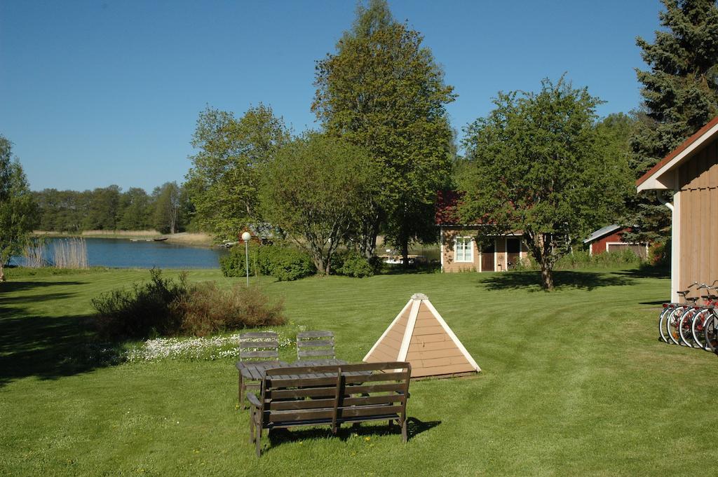 Gaestgard Christiansund Hotel Екеро Екстериор снимка