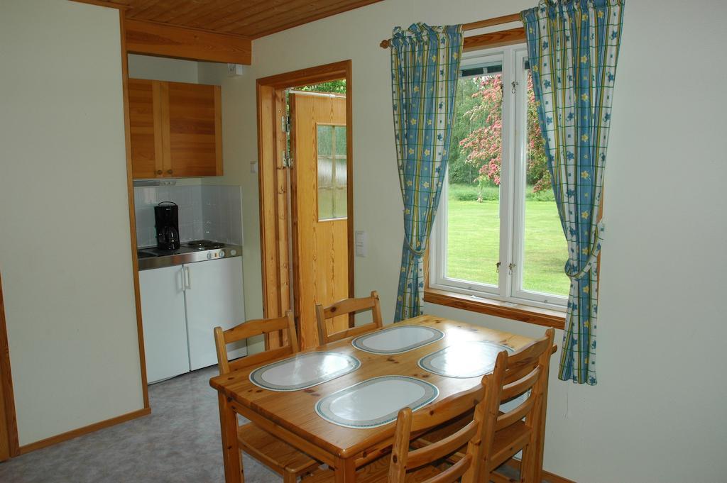 Gaestgard Christiansund Hotel Екеро Стая снимка